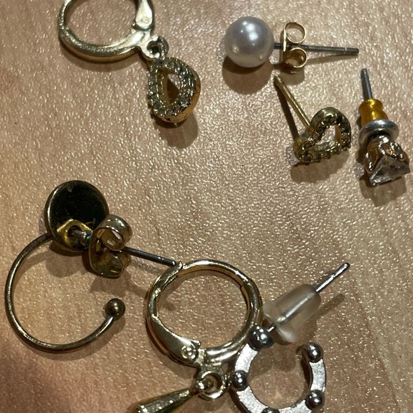 Elegant Gold and Silver Earring Set - Picture 7 of 13